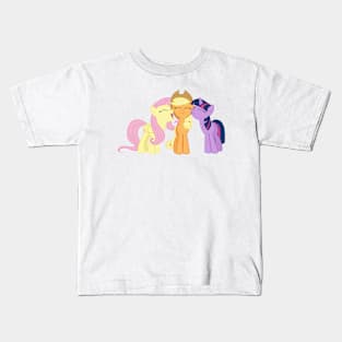 Fluttershy and Twilight nuzzling Applejack Kids T-Shirt